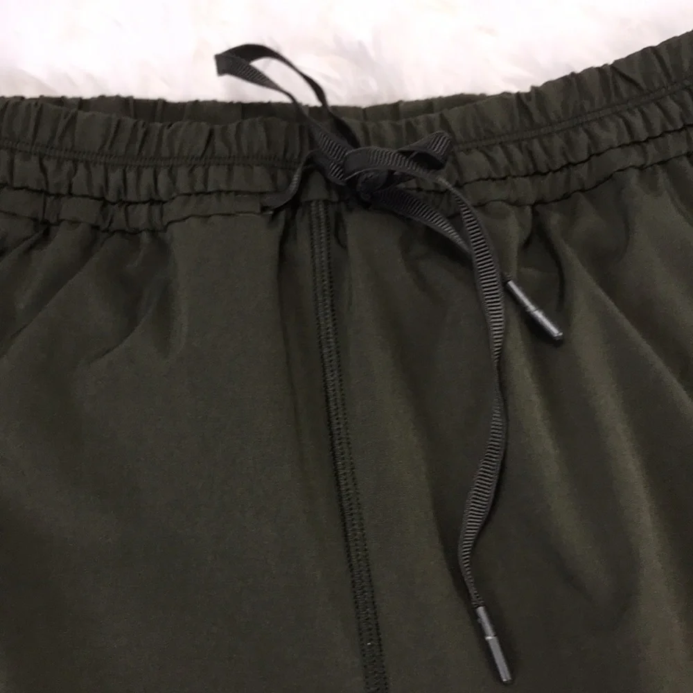 Lululemon Keep It Classic Crop *23